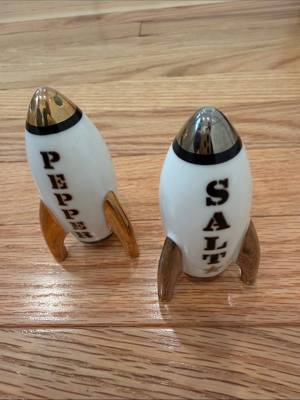 Jonathan Adler Apollo Salt & Pepper Set